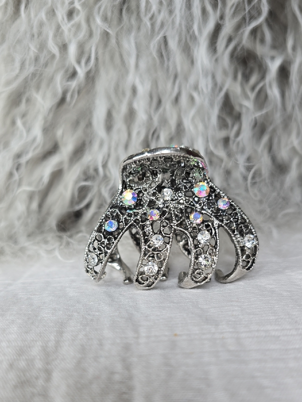 Vintage Style Rhinestone Filigree Claw Clip - Picture 8 of 10